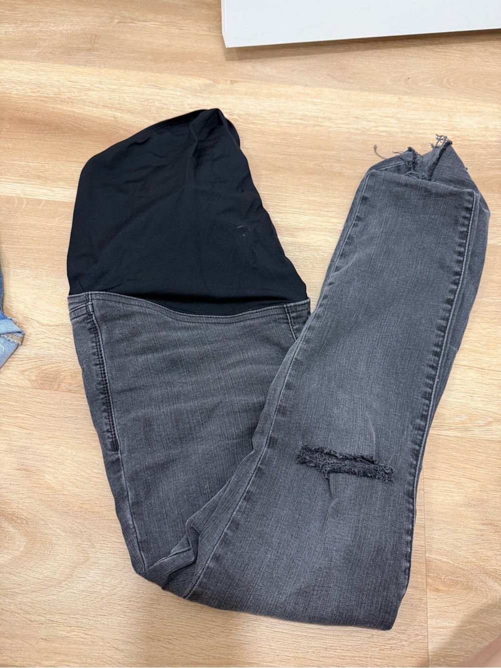Madewell Maternity Skinny Jeans with Black Stretch Panel - Gray